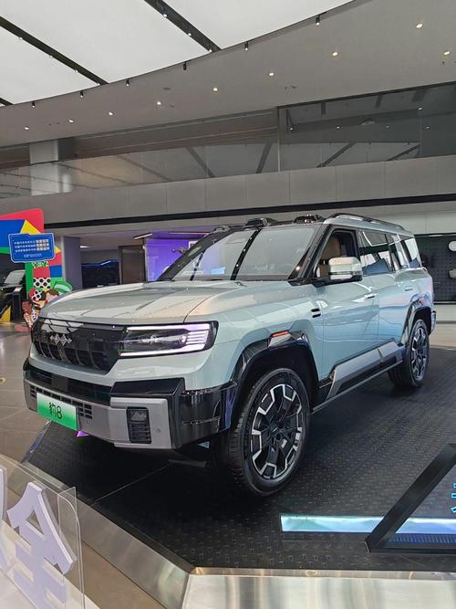 惠州龙门县启妙冠企业管理咨询比亚迪方程豹硬派越野的爆款，英菲尼迪35周年与你共成长